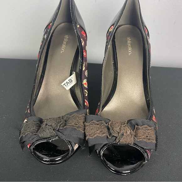 00s Floral Pumps - Picture 3 of 7